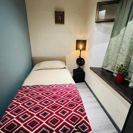 Communication Hostel Μπατούμι Εξωτερικό φωτογραφία